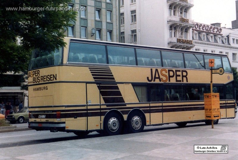 1985,11-13,Kässborer Setra S 228 DT,LA.jpg